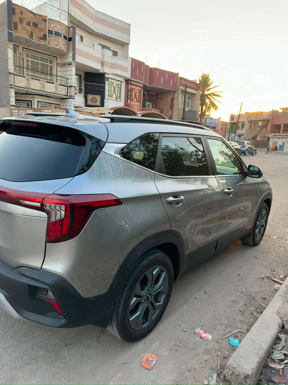 كيا سيليتوز موديل 2024
عداد المسافه 24 الف بعدهه بوضع الشركه 
وارد امريكي حادثهه باب الصندوك فقط مبدل 
محرك 2000 المرغوب 
المواصفات
بصمه تشغيل وبصمه ابواب 
تشغيل عن بعد 
فور ويل 
قياده ذاتيه
تحديد مسار 
تحكم ستيرن 
مثبت سرعه
رادار امامي
تنبيه خروج عن الطريق
تحكم قياده ثلاث وضعيات
يكو + سمارت + سبورت
مانع تزحلق
مانع منحدرات
دشبول دجتال متصل مع الشاشه
ابل كار بلي + اندرويد
نظام ملاحه
بلوتوث
مدخل شحن امامي خلفي
ويل كب 
تدفئه كشنات
تبريد تدفئه قطعتين
السعر 140 وبيهه مجال
مكان سياره بغداد معلومات اكثر الاتصال على الرقم ‭***********
