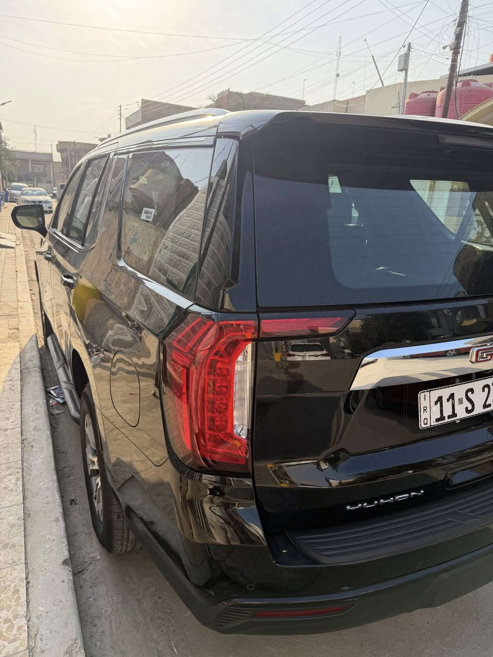 يوكن GMC
موديل 2023
خليجي 
رقم بغداد 
ماشي 60
***********
