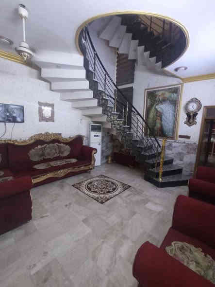 � دار للبيع – دورة / زيتون  🌿
▪️جنس الارض طابو زراعي منطقه سكنية كاملة الخدمات
📐 المساحة:  بناء 100
🏢 طابقين
🛏️ 2 غرف نوم
وصاله ومطبخ ومجميع صحيات 
📍 موقع هادئ ومناسب للعائلة

السعر : ١٦٠مليون دينار 

📞 للاستفسار: ***********
