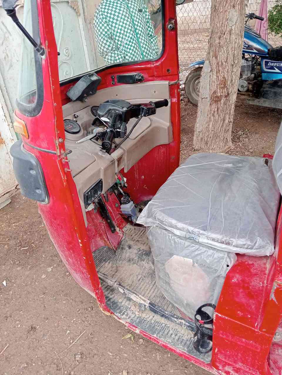 السلام عليكم تكتك للبيع رقم واسط في الكوت 2019/ ***********
