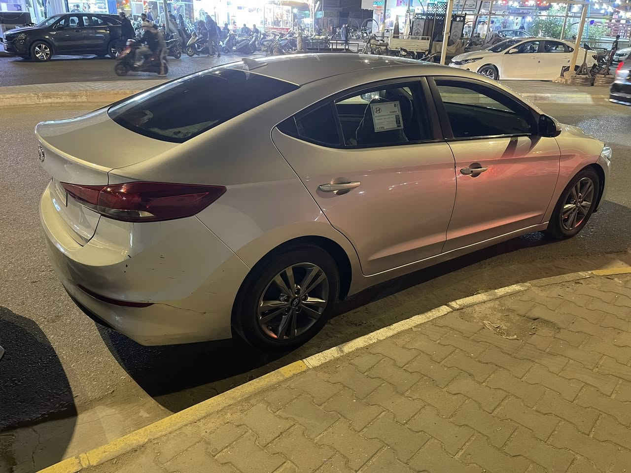 سلام عليكم هونداي النترا وارد امريكي موديل 2017 ضرر بنيد فقط والباقي كفاله سعر 125 ورقه بي مجال المثنى الرميثى استفسار ***********
