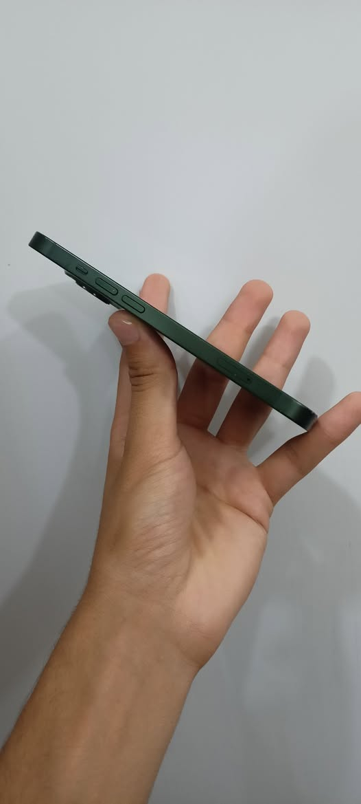 السلام عليكم 

ايفون 13
 ذاكره 128✅
بطاريه 91✅ بلاديه 
الجهاز وتر بروف بلادي مكفول حتى من الشخط وين متريد افحص
السعر 450
مكاني تكريت مجمع القريه الذهبيه
الرقم ***********
