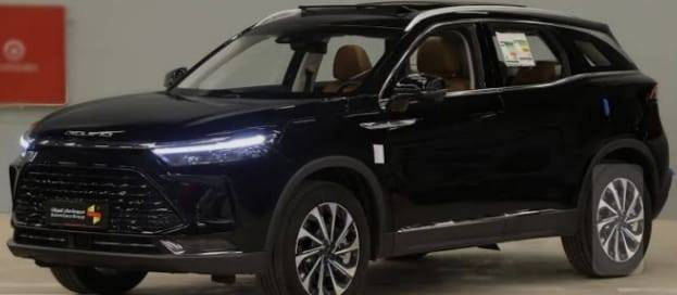 سيارة baic x7 

• الموديل: 2025

 • المحرك: 1.5 (4 سلندر)

🧾 • العداد: صفر كيلو متر زيرو  

🛡️ • الضمان: 6 سنوات أو 200,000 كيلومتر

💰 • السعر: 30 مليون

❗ أهم المواصفات للسيارة:

🌅 بانوراما

🛋️ مقاعد كهربائية

📦 صندوق كهربائي

🔥 مقاعد تدفئة

❄️ تبريد قطعتين

المكان بغداد 
سياره حره تحويل مباشر 

رقم *********** اسيا 
*********** كورك
