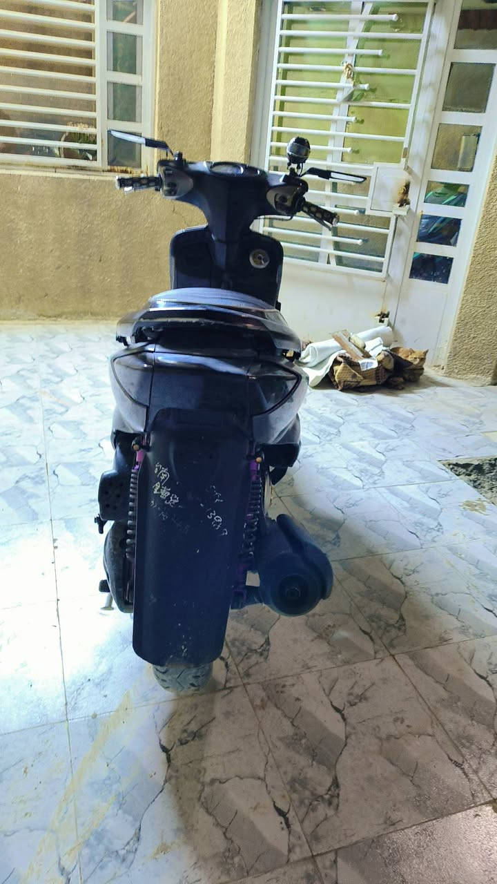 اسلام وعليكم اليوم قطعة حلوة ومرتبة سكنس نثية(58.5)
كور رياضي صليب
بوشة رياضي 58.5
ولفات رياضي
كام شفت رياضي
مصاطر رياضي
زنجيل رياضي
كابريتر قفاز تايوان اصلي بوق حجم 28
شوتة رياضي
افلاوين رياضي دبلات امامي رياضي
دبلات خلفي رياضي
يدات سكليتر رياضي 
يدات ابريك رياضي
افلنجة رياضي فج رياضي
عقل رياضي سعرة 130 الف
اكلجات رياضي اصلية تايوان
غرز FCS
اذرع KS
دواسات حديد KS
دراجة نضيفة اي شي مناقصها
اشاير لد الوان
ضوة امامي مال تي ماكس 135 دولار
ابلتوث بي ضوة
صوايات خلفية رياضي غير لاشاير الوان
دشبول ناقصة بس كيلو متر

دراجة نضيفة اي شي معايزها اعيد وكرر نضيفة كلش شغلها خارج العراق شلعة معدل تاكل الكاع
سعرها خاص وترة غالية للمعلومة
رقمي ***********
مكاني غزالية
