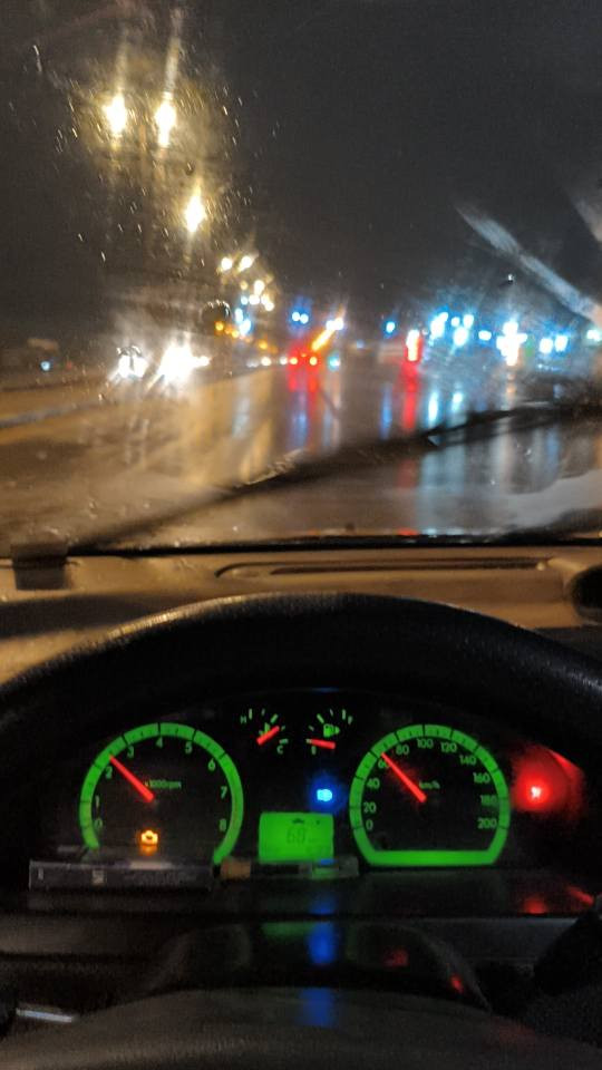 السلام عليكم افيو 2010 للبيع محرك مفتوح مصفرة هيئة سنه ليكدام سيارة كامله مكمله مابيهة اي نقص محرك ستوني شادة كيرها يخبل تدفئة شغاله تبريد عوزة بس كمبريسر سيارة مال بيت مو مال شغل مداور ثاني يوم مااتعبك مكاني نجف /كوفه للاستفسار *********** النجف, العراق
