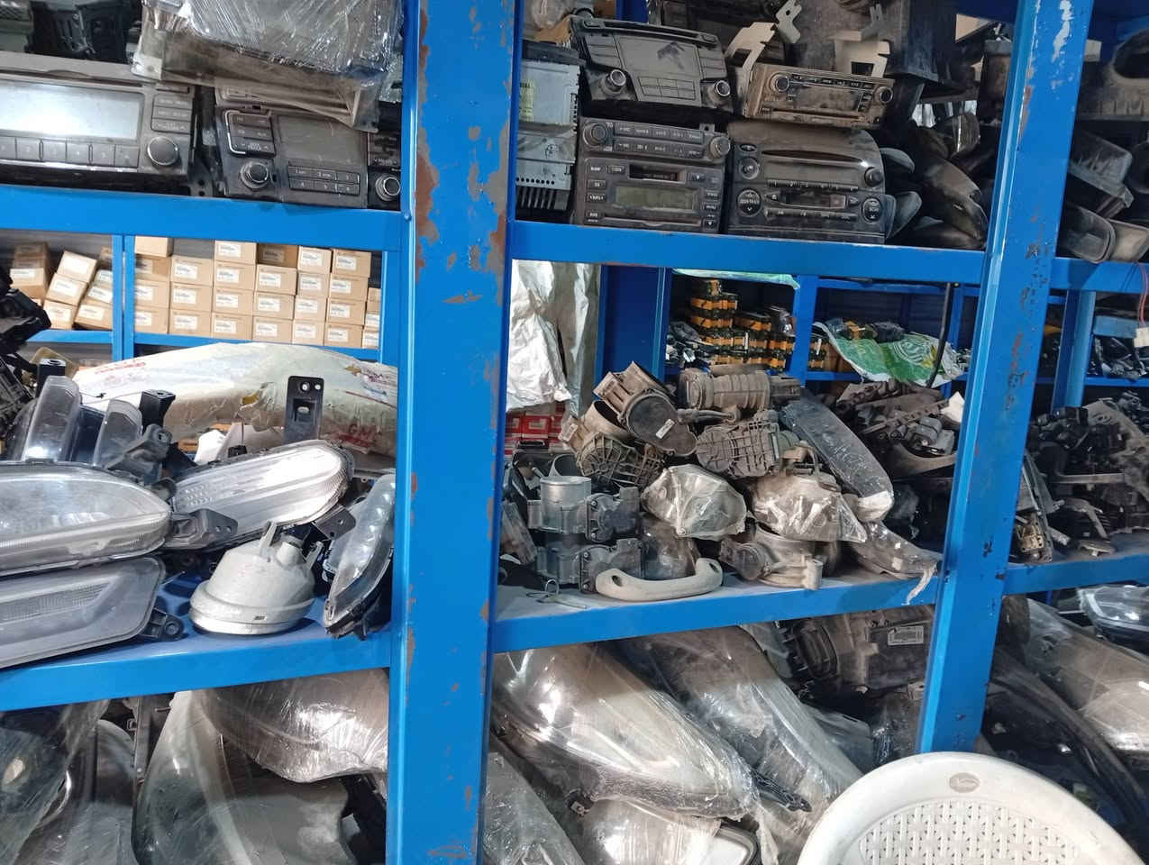 انسب الاسعار جمله ومفرد سنتر الكوري بغداد الدولعي شارع المعارض ***********
