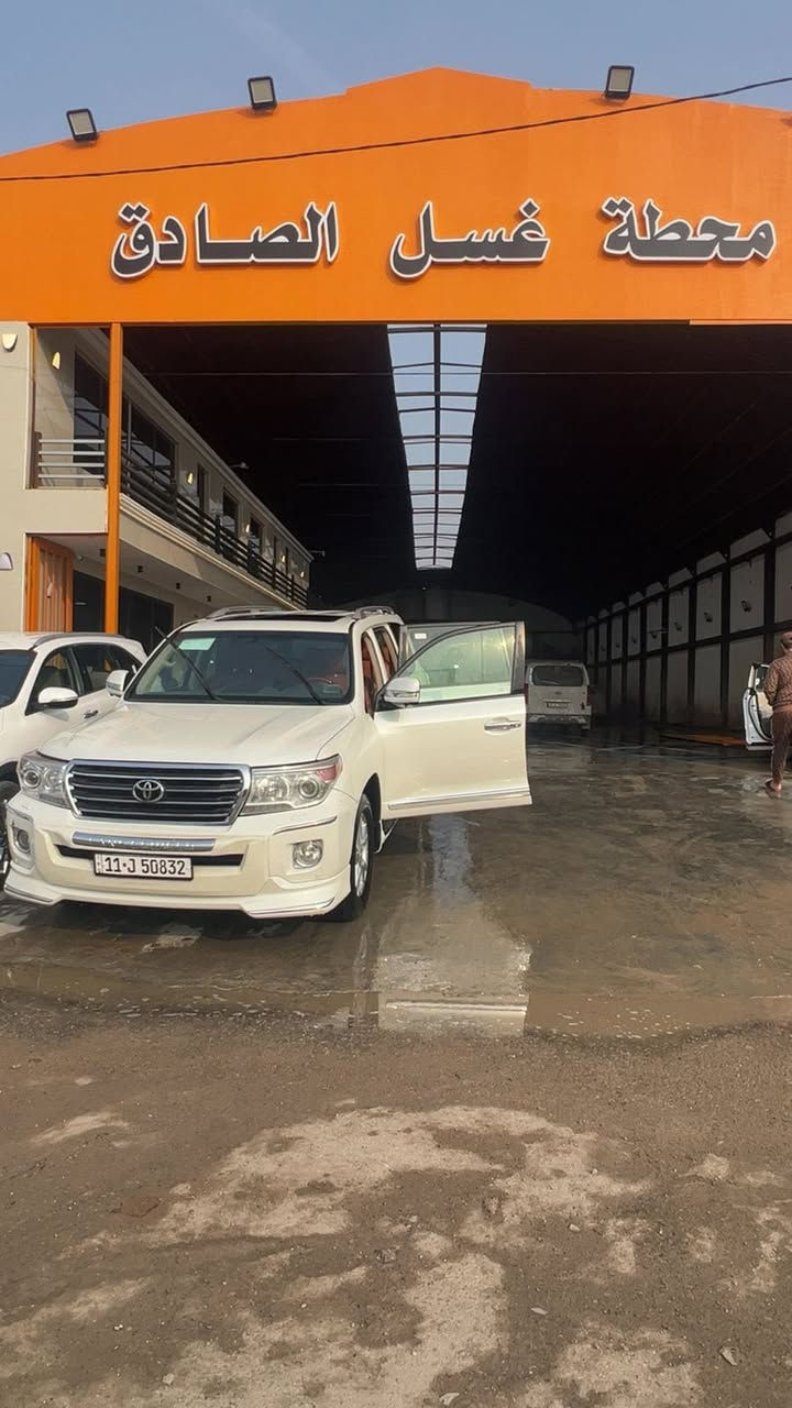 السلام عليكم
لاند كروز 2013 مكفوله من الصبغ بيها بارد قليل والسونار موجود
ماشيه 200 السياره جديده مال بيت نضيفه كلش
سعرها 360 وبيها مجال قليل
التواصل ***********
مكاني سماوه
