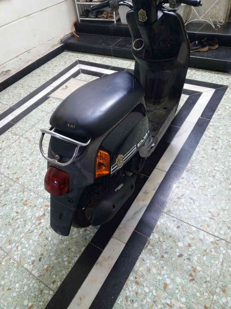 سلام عليكم للبيع بوليس ختم واحد ابيع الدراجه فقط يدت هندر مكسوره مكاني مدينة الصدر اوراق الرمبه موجوده *********** السعر 625
