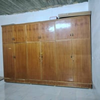 قنصور • ٦ أبواب • خشب ثقيل