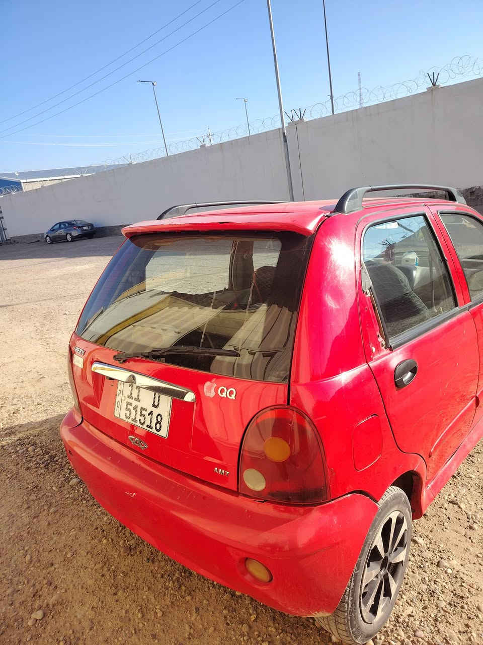 للبيع
سيارة شيري كيو كيو موديل ٢٠١٢
السياره نقصه تبريد 
كير و منظومة كله جديد
المحرك نظيف
السياره باسمي
أريده ب 28 وبيها مجال بسيط
الاتصال على الرقم أو واتساب ***********
