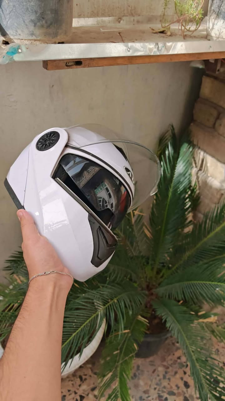 سلام عليكم اخوان خوذة صيفية نضيفة فج قلاب ،وصندوك بلاستك جبير نضيف مال شغل ، اسعارهن مناسبه كلش اذا تأخذهن شلعة وحدة مكاني الأمين الثانية ***********
