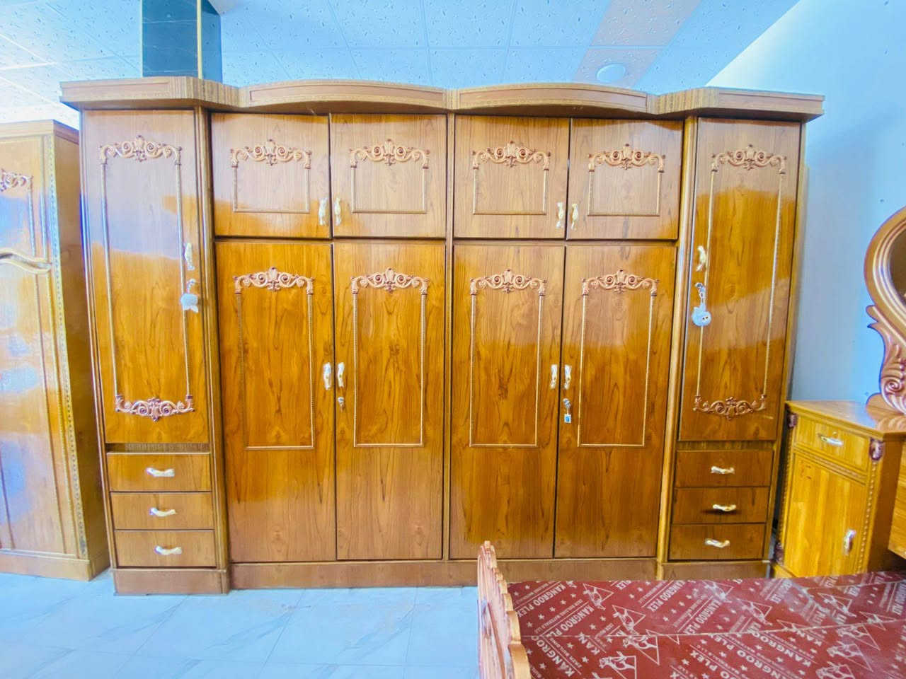 توجد غرفة نوم صاج عراقي درجه اولى نضافه فول العنوان الرمانه مقابيل المركز الصحي  للاستفسار خاص او ***********
