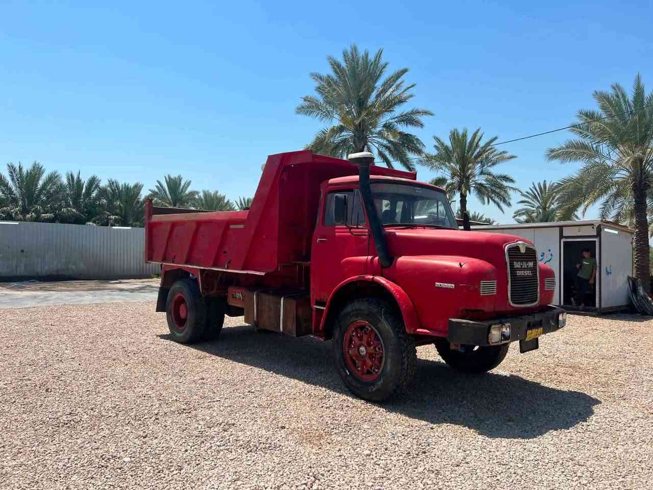 مان للبيع 81  اتصال ***********
اخوان مكلف بل االنشر

