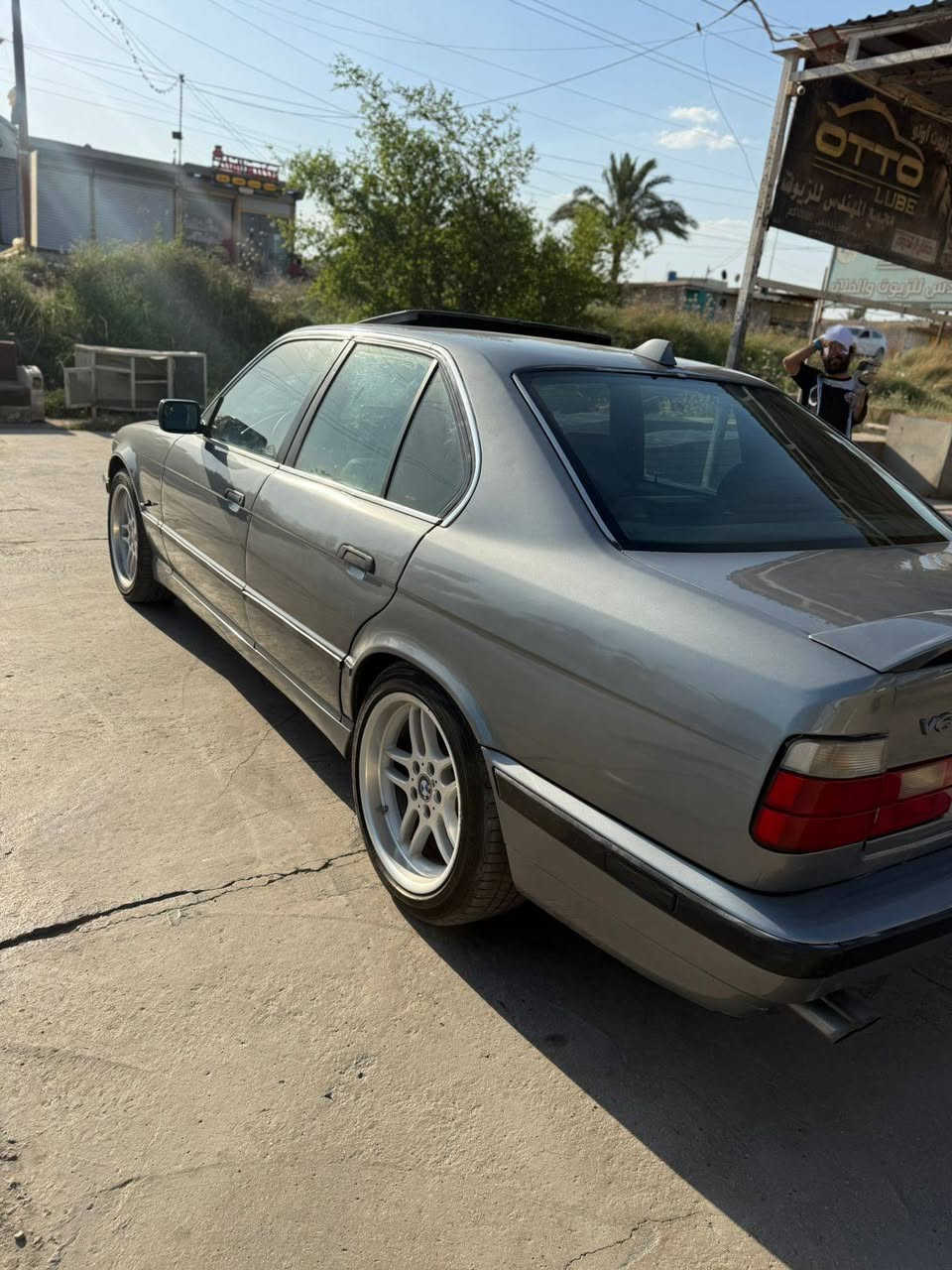 BMW 525 كير مكينة مال صقر دبل فانوس سياره جديده اي نقص مابيهة تبريد ثلج حدادية صبغ جمالية بدون حادث تحويل ثاني مكان بغداد ***********
