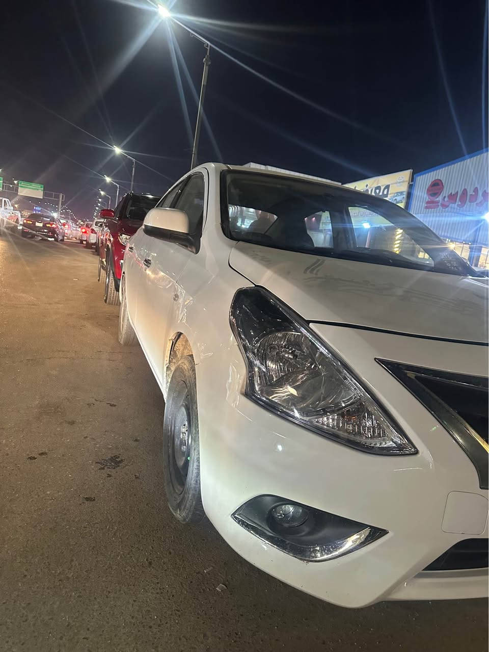 السلام عليكم نيسان سني رخيصة ٢٠١٩ خليجي بيها فقط جاملغ صبغ  وبيها دحجات بسيطه  المكينة هستوه بدلتها كسر كارتون رقم اربيل تريد تحويل وكاله مكاني القبلة جاهزة تبريد حدادية بس نقص بس درام شفتات من تلف الاستيرن يصير طكطكه  سعرهن ٤٠ الف بس هاي عوزها 
سعرها ٩٠ ورقة بيها مجال كلش قلليل 
***********
مكاني بصرة القبلة البصرة, العراق
