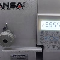 مكينة خياطة كانساي ياباني صناعية للبيع بحالة جيدة جداً . السعر 350 وبي...