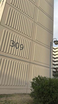 A4 • ١٠٠م • مؤثثة