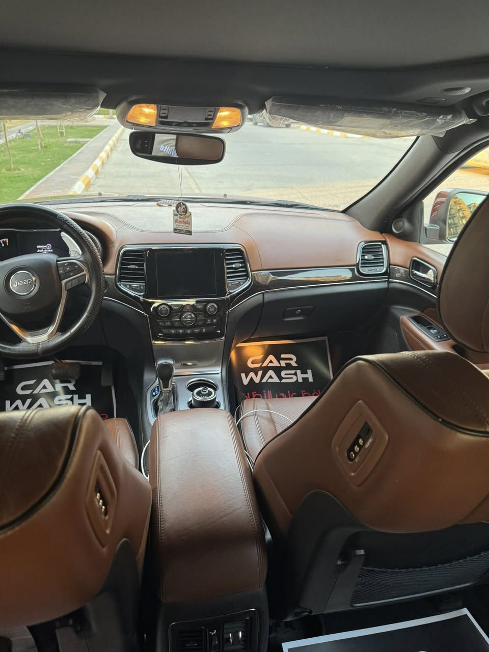 السلام عليكم للبيع خليجي فول مواصفات مكفوله تخم تاير جديد ماشيه ٣٩٧٠٠ بأسمي رايده ٣٥.٠٠٠ $ بيه مجال بسيط عنواني بغداد شارع الربيع ***********
