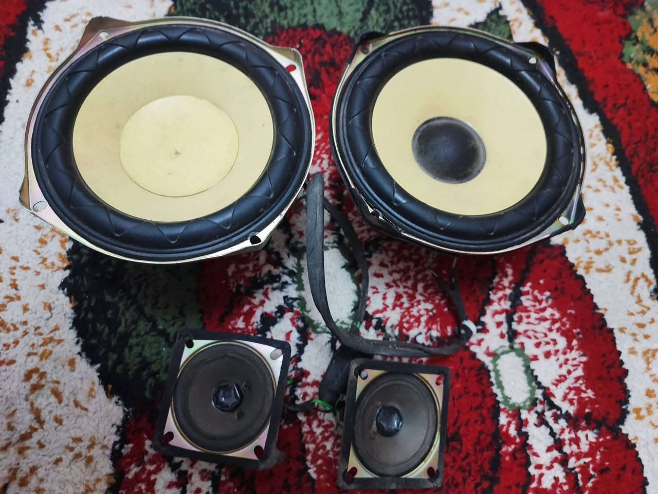 زوج سماعات مال باناسونيك نظافة 100 بالميه صوت وبيز عالي السعر 25 الف يوجد توصيل  لجميع المحافظات ***********
