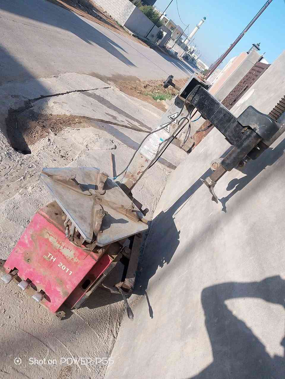 خالعه حجم ٢٤ نضيفه شغاله مكاني اديالئ بعقوبة السعر ٥٥٠ بيه مجال اتصل ***********
