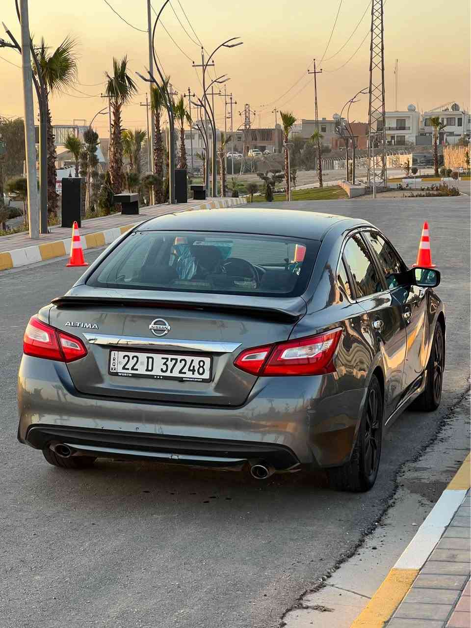 السلام عليكم 
للبيع نيسان التيما موديل 2016
رقم سليمانية
سعر  99 ورقه وبيها مجال لطيبين
رقم سنويه فحص وهزه كله جديد
مكينه وكير وتبريد كله بشرط وين ماتريد افحص
محرك اربعه سلندر تنفس طبيعي المرغوب
مواصفات S معروفه
بصمه 
ابواب بصمه 
صندوق بصمه
تحديد سرعه
تشغيل عن بعد 
شاشه وكاميرا
وبعد بيها مواصفات 
سيارا بيها بونيت وجاملغين و باب سكن بخ بجم خلف كبس شرط الاستفسار اكثر على خاص او واتساب  مصور سيارا كامله كلشي واضح بيها شراي يجي خاص ادزله 
سيارا احلى من صور سيارا نظيفه ما بيها مصرف 
حجر كزوز بشرط
ارباكات استيرن طاك وراجع سستم
هاتف اسيا [*********** ] 
هاتف كورك [ ***********] واتساب

عنوان سياره كركوك شوراو كركوك, العراق
