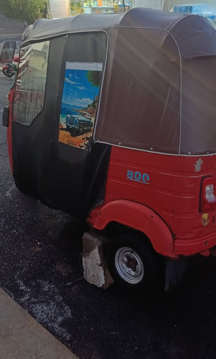 تكتك للبيع موديل 2017/11/13 رقم وسنوية انكليزي بغداد تكتك ما معمره فقط دوسات ما بيها ضربات قويه ما مصبوغه بعدها ع البلاد السعر 4500وبيها مجال قليل مكانها بغداد الحسينية الراشدية ***********
