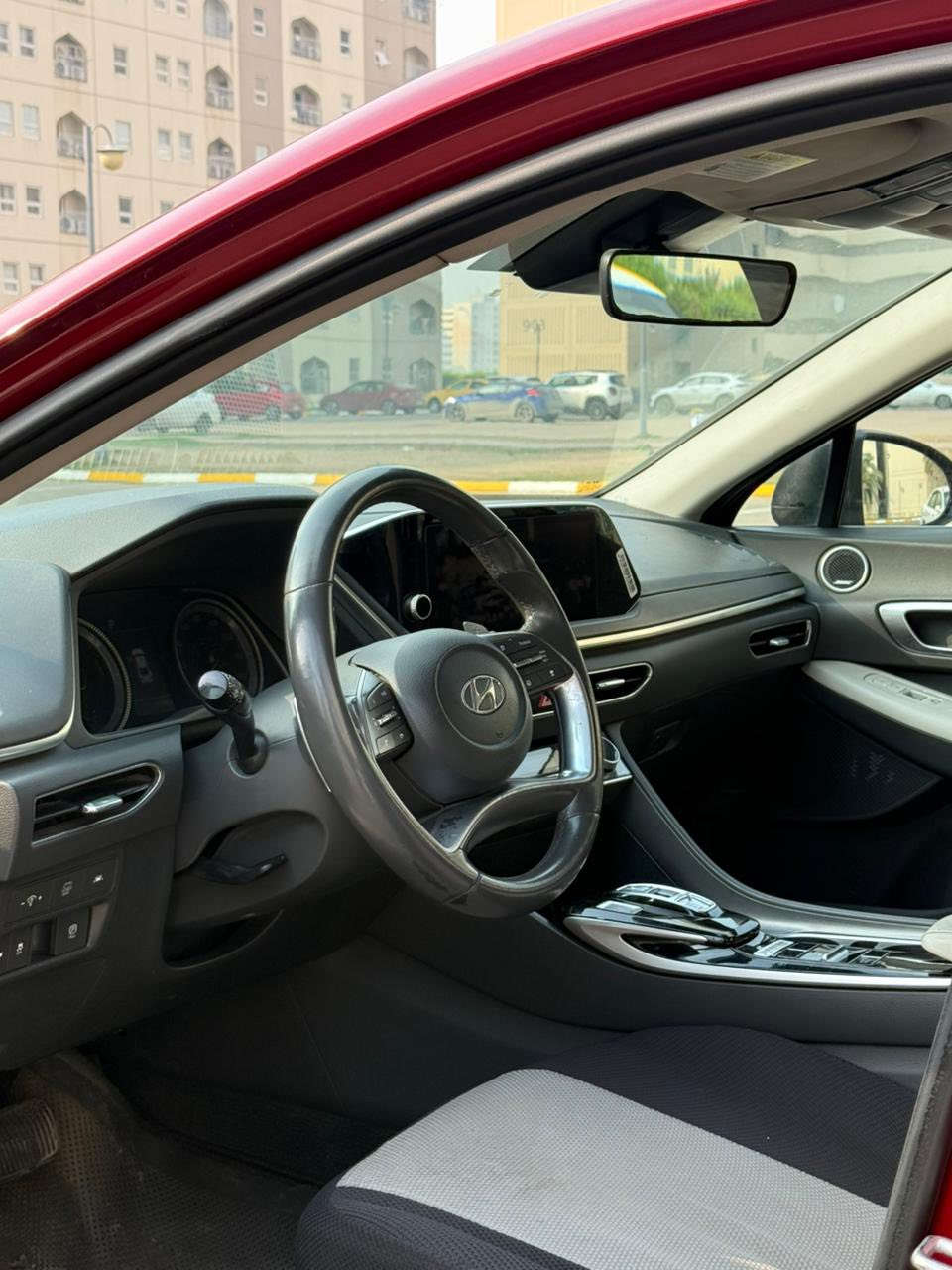 السلا عليكم بيع سريع
سوناتا 23 هايبرد 
3 قطع خلفيه صبغ جاملغين وصندوك بدون ضربه اثر حرك 
ومصبوغات نفسهن كير مكينه مكفولات 
نص مواصفات 
السعر 160 
هـ : ***********
