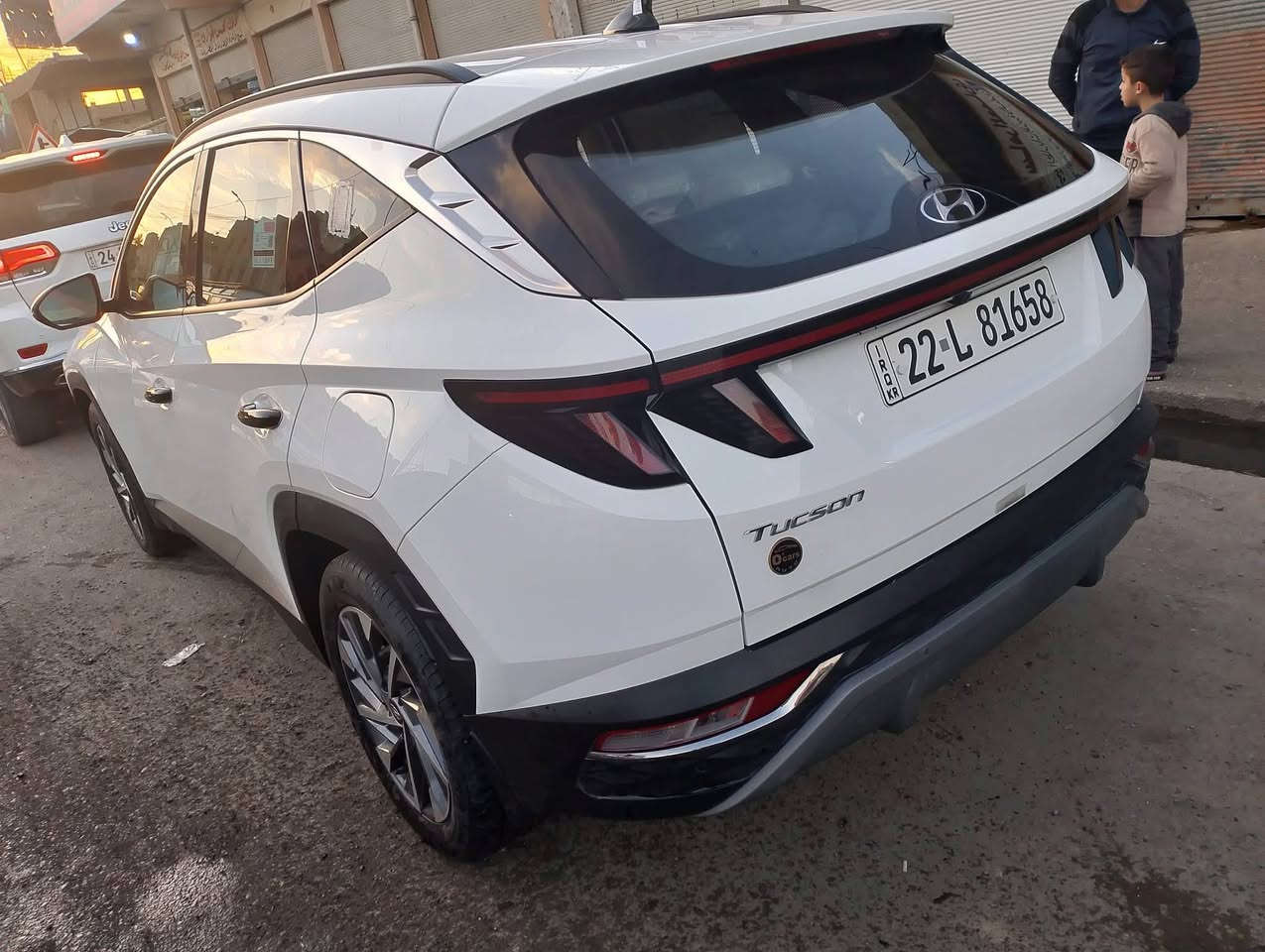 السلام عليكم توسان خليجي فول مواصفات عدا البانوراما رقم اربيل بدون ضر بدون بارد ماشيه ٥٩ الف السعر ٢٢٠بيها مجال خاص مااجاوب الشراي يتصل ***********
