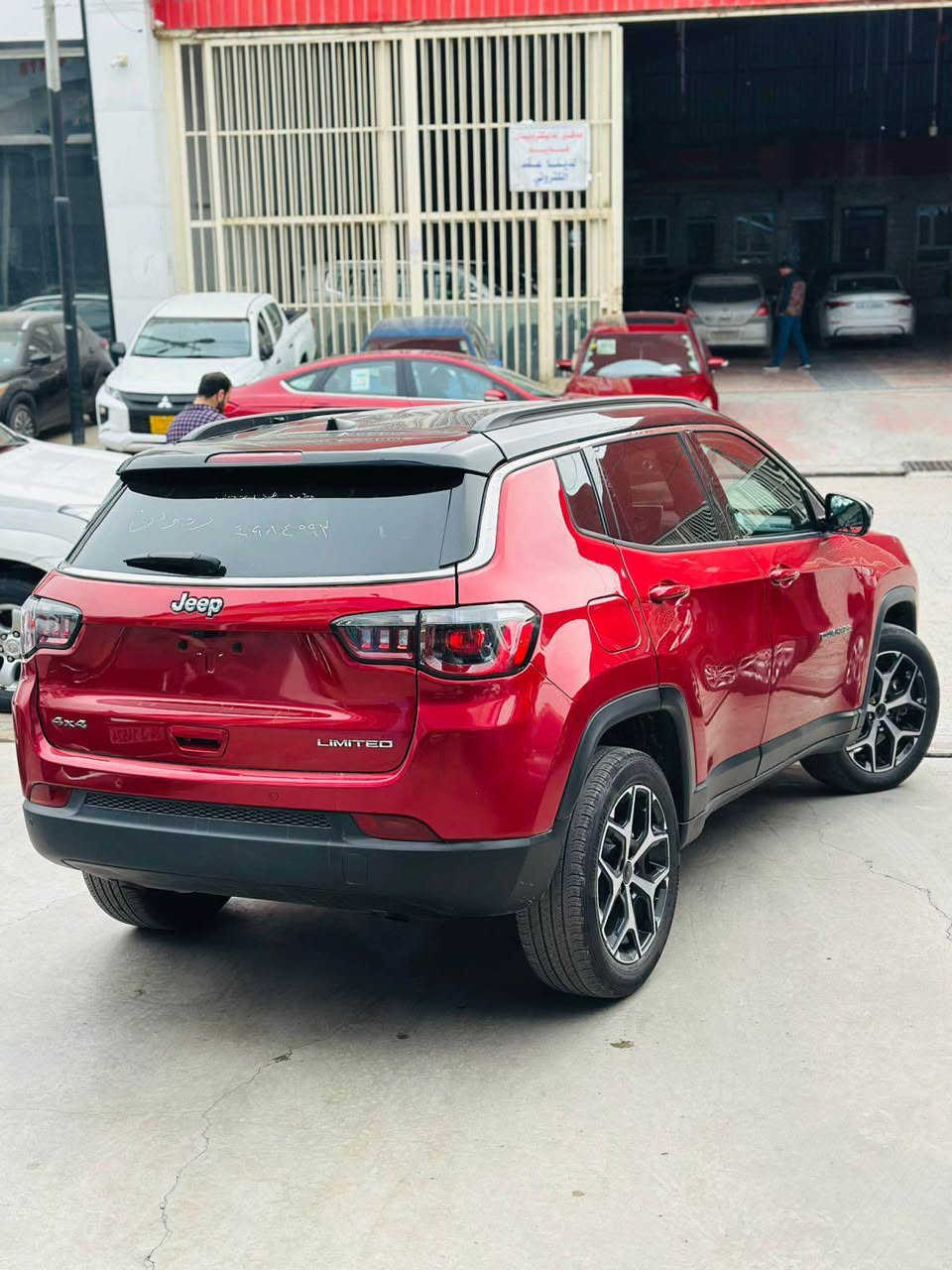 جيب كومباس موديل 2024 
مواصفات فول الفول بس بدون فتحه 
لمتت سقف اسود بلادي 
فورويل 
بصمه 
تشغيل عن بعد 
مسار الطريق 
تحديد سرعه 
مانع تزلق 
سكان تحكم 
رادارامامي 
رادار خلفي 
مرايا رادار 
ويلكب 
الصبخ ابيع حيزام 
اربيل اربيل تترقم اربيل دهوك سليمانيه 
عنوان اربيل سعر113ورقه و مجال 
واتصاب *********** اكر, نينوى
