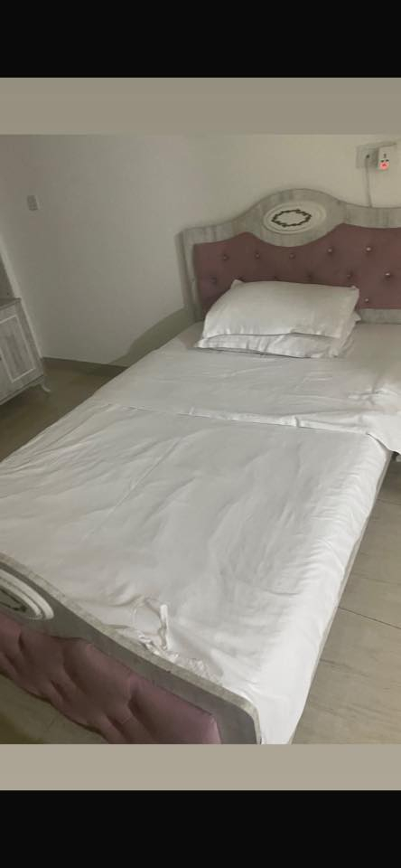 غرفه للبيع تركي اصلي بسبب مساحة الغرفه 
العنوان بغداد الحرية


**إذا كنت صاحب هذا الإعلان وتريد حذفه لأي سبب، رجاءا أرسل رسالة إلى الدعم الفني**