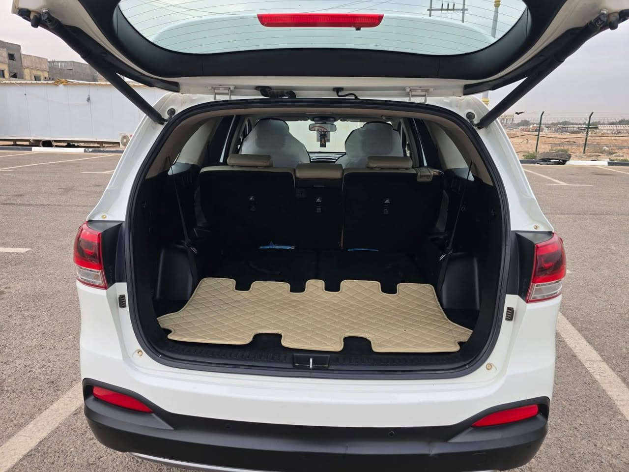 سلام عليكم سياره نوع سورنتو موديل 2018 فول مواصفات واحد على واحد كفاله عامه خليجي السياره جاهزه كير ومكينه وحداديه وتخم تاير وتبريد وتدفئه كله مكفول بسمي تحويل مباشر مكاني كربلاء السعر 213 رقم الهاتف ***********
