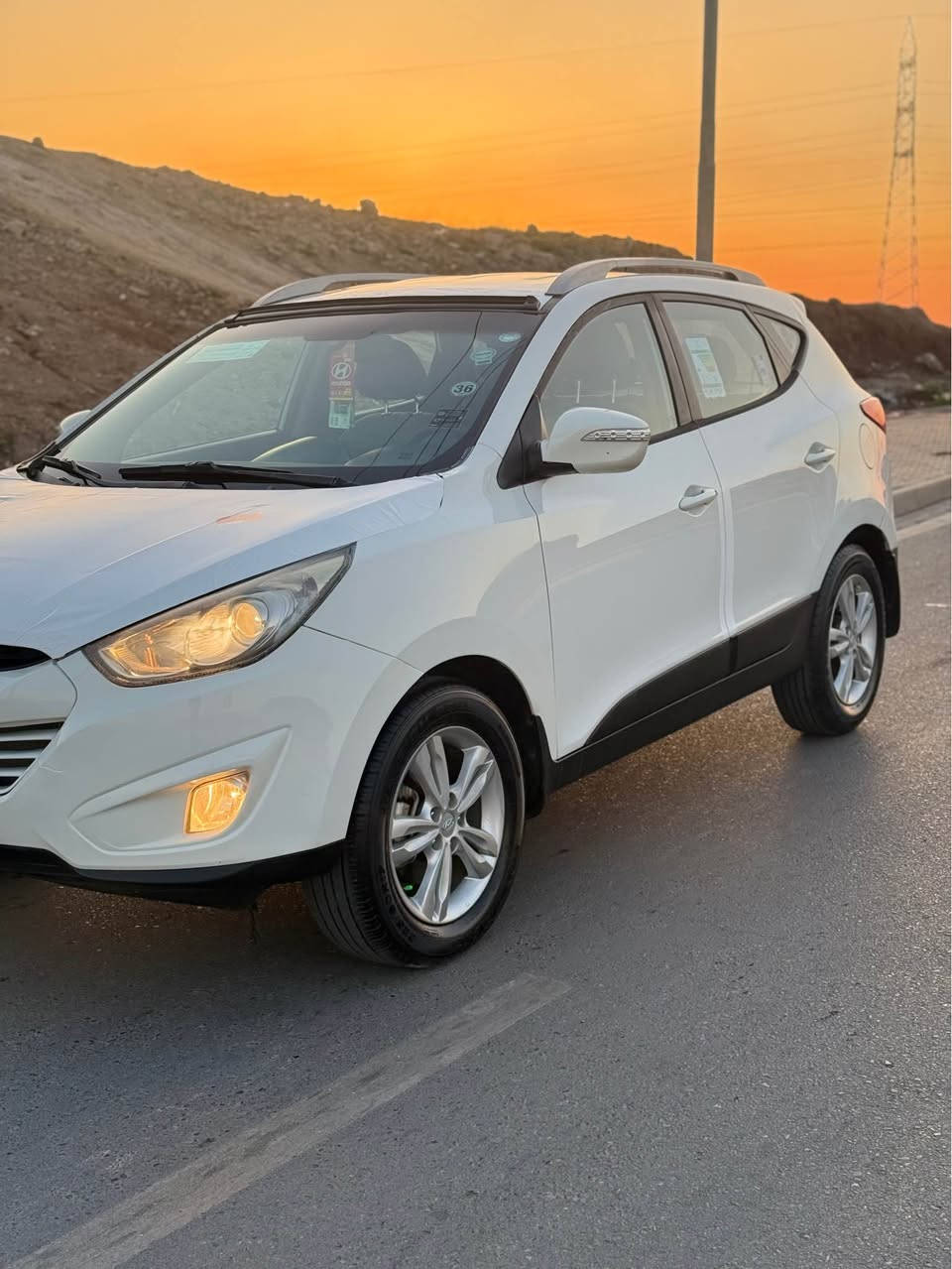 سلام علیکم 
هوندای توکسون 
مودیل 2013
مواصفات خليجي
ابيض ثلجي 
كير اوتوماتيك و عادي
دبل تليشة
كاميرا
شاشة ايباد اصلي
حساس خلفي
بلاجكتور
ويل كروم
مراية كهربائية 
جام كهربائي 
بي قطعة وحدة صبغ بدون دواخل بدون ارباك
بي مكات تعديل بارد صغير 
صورة فحص موجود بل منشور
كير و محرك تبريد صدر كهربائيات تحويل غرامات كلة بشرط
محرك ما مفتوح بدون صوت بخار
سنوية رقم جديد لحد 2028
سعر 132بي مجال
مكان كركوك
***********
*********** كركوك, العراق
