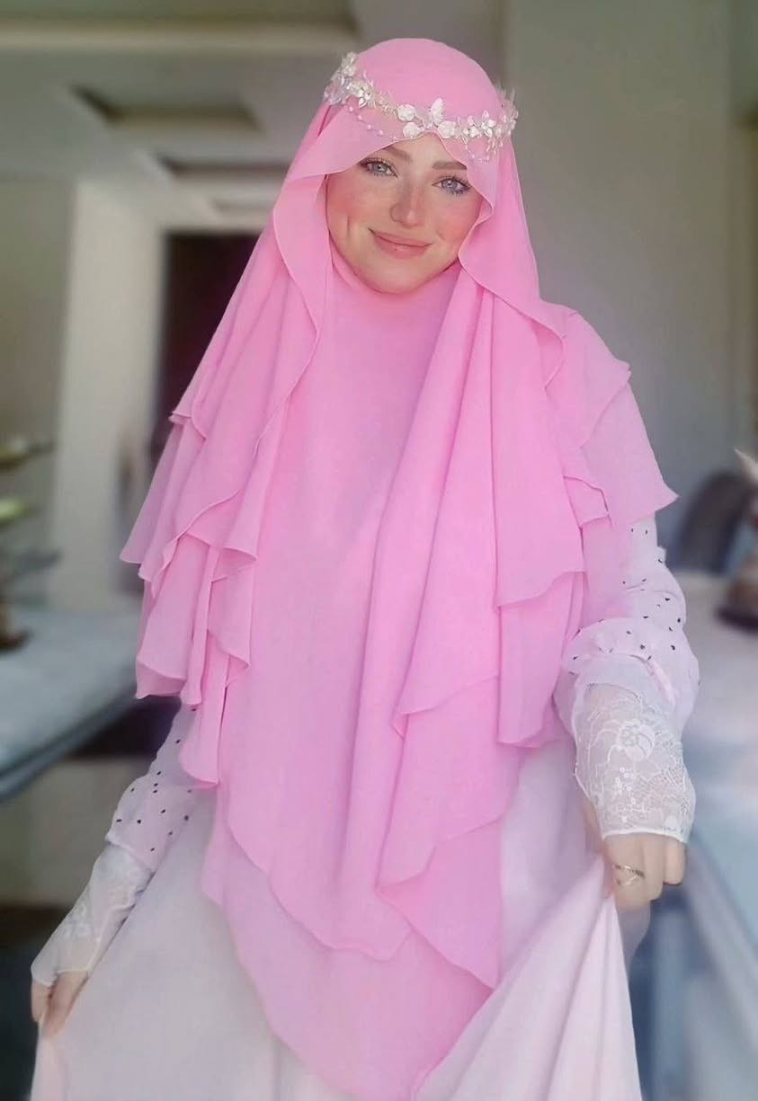 وأخيييرااً ً😎🥰 اتوفر الخمار الفرنسي التندا 

ايوا الخمار الطبقات "الشيفون الليزر " 
براند الياقوت 

اتوفر في مكتب الهدايه  بألوان كتير كتير 
بخامة جميله جدا🫣✨ 

شيفون لليزر  عالي الجودة والخامة مش بتكهرب في اللبس 

الماتريال المناسب ليكي في الحر 😱😰
خمار عباره عن 🤔
-طبقتين من الأمام تلات طبقات  من الخلف 
+كمان انه مزود بـ  تندا🙈 

المقاس..  95 من الامام 125 من الخلف 
وبسعر خيالي جدا 🙊😍

ماتريال:-  شيفون مصري عالي الجودة🧵🪡
السعر..


**إذا كنت صاحب هذا الإعلان وتريد حذفه لأي سبب، رجاءا أرسل رسالة إلى الدعم الفني**