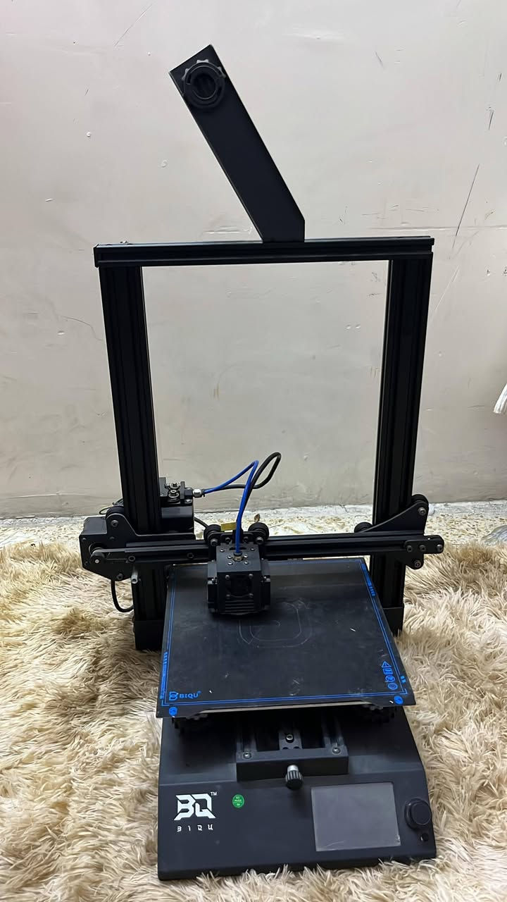 للبيع ب٢٠٠ الف 
واتس ***********
بغداد .غزاليه
