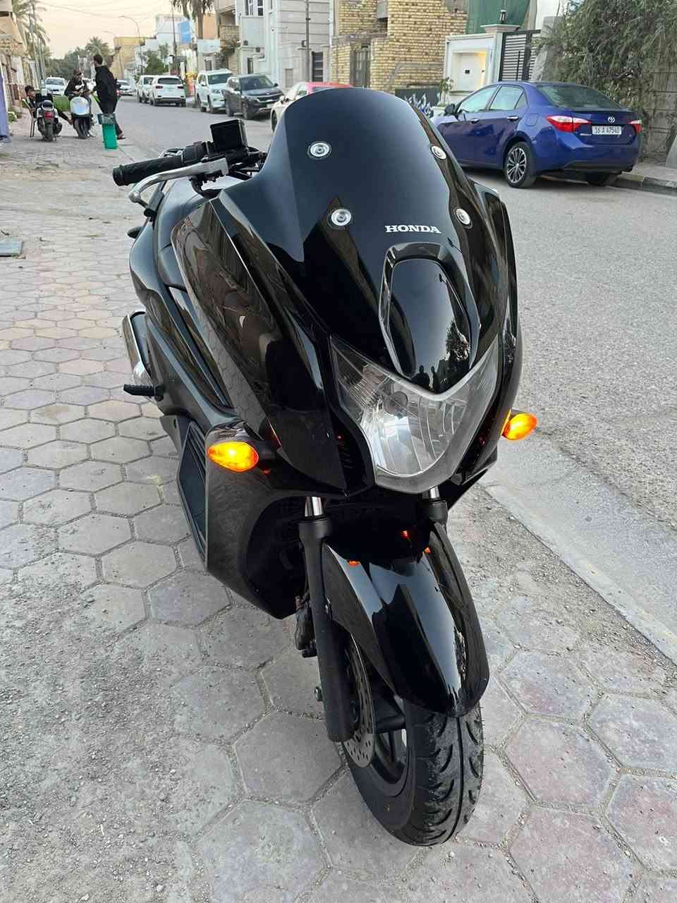 🏍️ للبيع دراجة هوندا فاز 🏍️
للبيع دراجة هوندا فاز نظيفة جدًا، بحالة الوكالة، مكينة وكهربائيات سليمة 100% مكفوله المكينه من الفتح 
📍 ماشيه 21 سعر خاص تصال 
‭0775 142 5792
