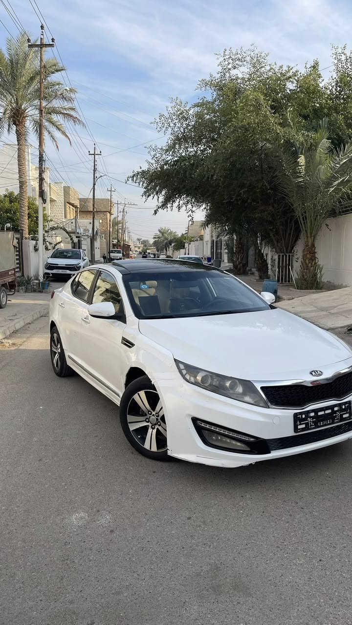 اوبتما 2011 خليجي Vip
السياره فول مواصفات للأخير 
ماشيه ٢٤٠ الف 
السياره بيها ٤ قطع صبغ او ٥ ابيع حزام كفالة من دواخل ولغود وشواصي  
السياره جاهزه من كلشيء 
برغي مناقصها 
ارقام بغداد الرقم الجديد 
هزه جديده بشهر ١٢ 
سنوية 2031
السعر : 105$
العنوان : الرمادي 📍
للأستفسار : ***********
