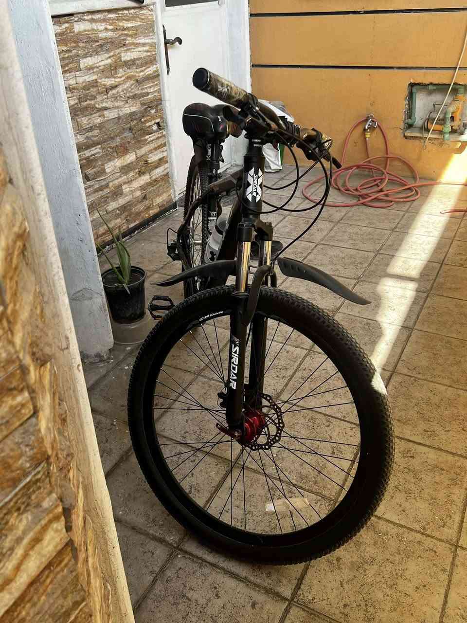 حجم 27.5 المنيوم 150 الف قفللل من الاخير بدون ماتعامل
العنوان / البياع شقق حي صدام 
***********
