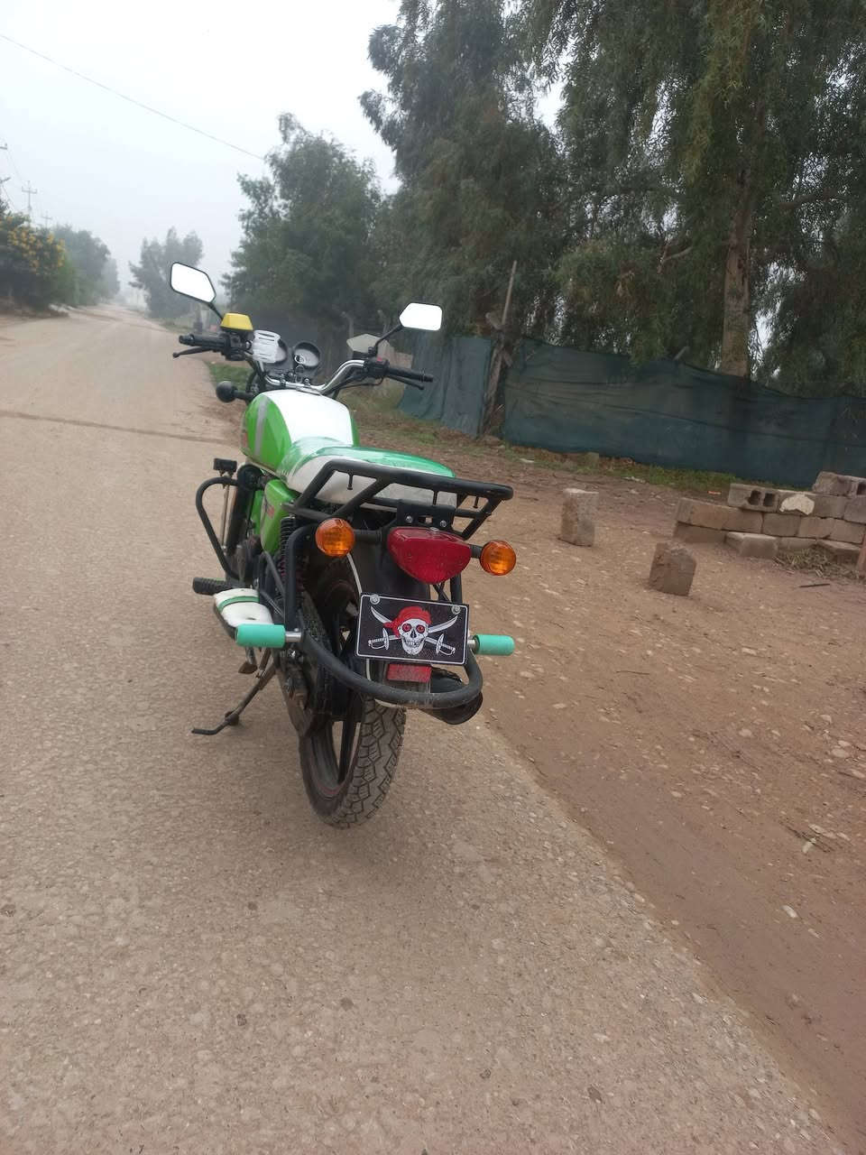 دراجه ٢٣ أوراق استنساخ دراجه جديده  السعر 1200 بيها مجال  للاستفسار ***********
