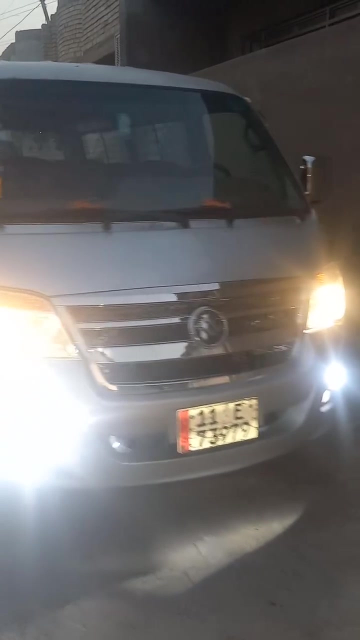 سلام عليكم سيارة فتون موديل ٢٠١١ محدثة ٢٠١٥ لبيع كير مكينة اكسل صدرة كلة جديد ثاني يوم تحويل سارة ٦٥ وبيهة مجال قليل ***********
