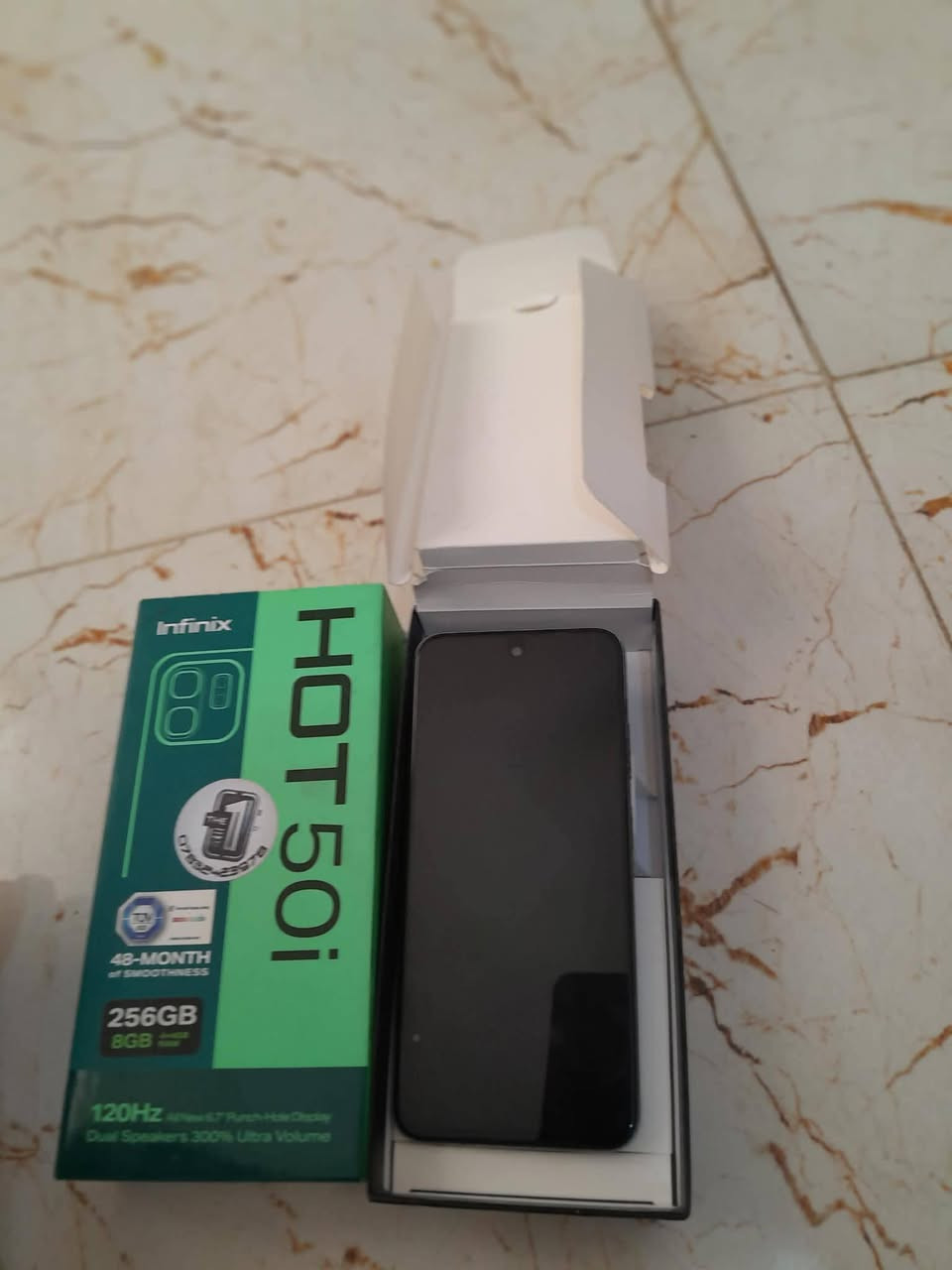 تليفون للبيع مواصفات كامله شحن 100% ذاكره 128 فريمات 4 السعر خاص


**إذا كنت صاحب هذا الإعلان وتريد حذفه لأي سبب، رجاءا أرسل رسالة إلى الدعم الفني**
