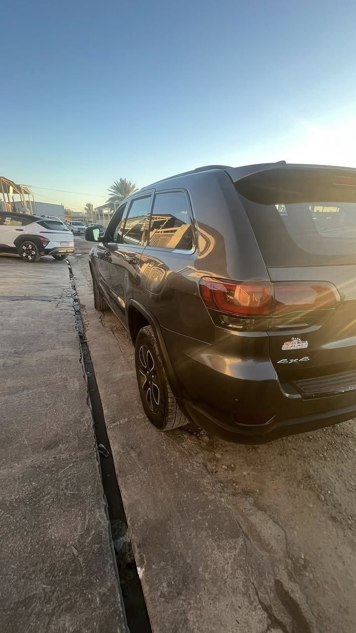 سلام عليكم جيب لا ريدو مديل رقم بغدادمشروع وطني14 وارد امريكي ابدون حادث فقط المشر بل سونار اكلير عل كد شبر بل بيبان او بارد كماموضح بل سونار مكفوله الباقي كله ابشرط تبريد تخم تاير صدر كله جديدالعنوان سامراء 
***********
بي واتساب هم اسعر 180$
