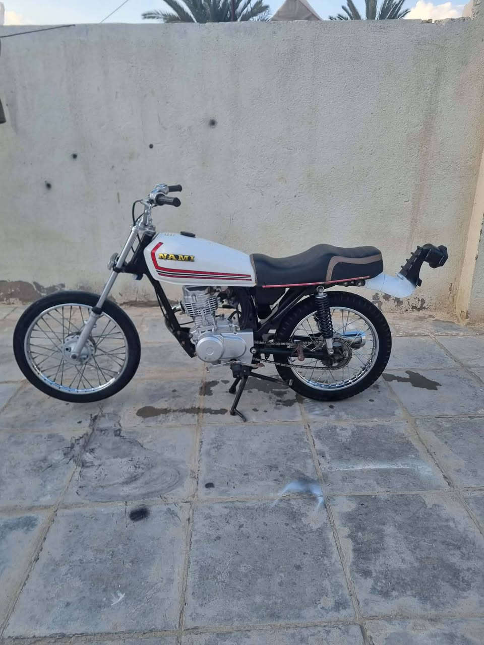 دراجه للبيع تعمير 25 كلك كلك غراض كله اصلي سعر 575 مكان ناصريه مركز ***********
