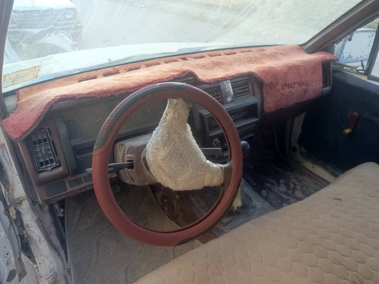 السلام عليكم نيسان تيوته 1991مكينه وكير جدد سياره جاهزه. رقم مثنى الماني سنويه ل 29بسمي كهربائيه شغاله ماكان ناصرية مركز السعر 35بي مجال ***********
