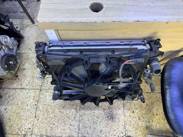 سلام عليكم 
وصل مشط جيب 2022
2024 
طبكه راديتر جيب هايبرد 
مروحه جيب هايبرد
نور النقاش
***********
