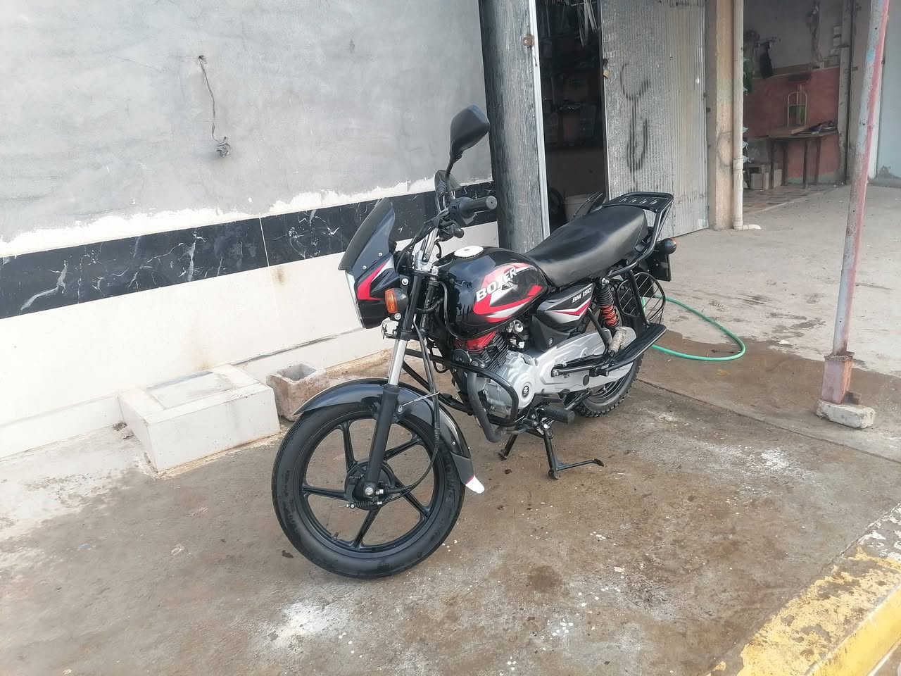 السلام عليكم متاح دراجة مديل 2021 دراجة مكفولة كفالة عامة ومال جناي دراجة سنوية ورقم  ماشية 7000 المكان ديالئ ناحية كنعان للاستفسار ***********
