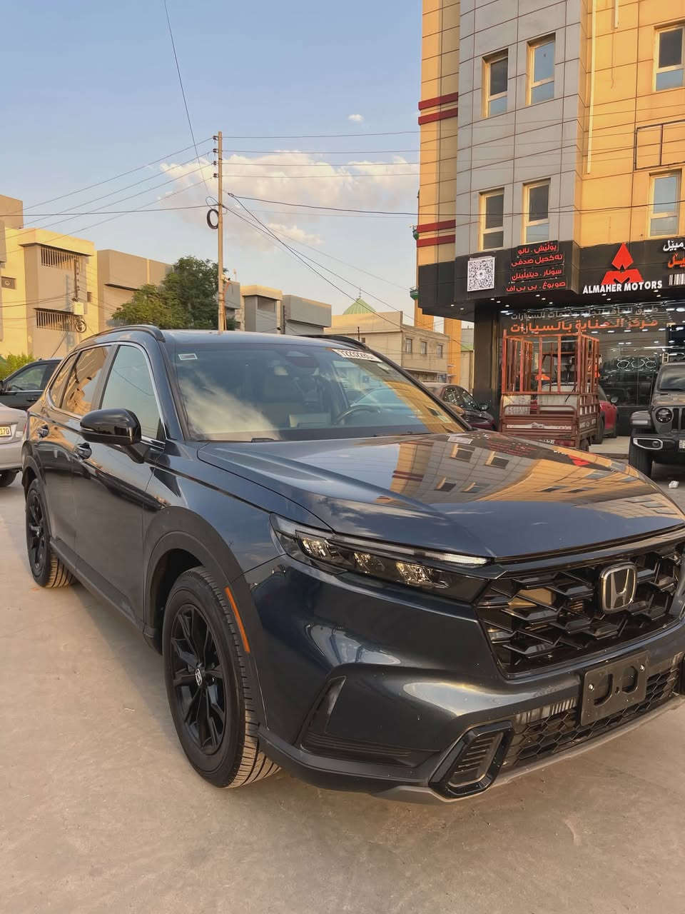 يالله سلام عليكم اخوان للبيع هوندا CRV موديل 2024 فئه سبورت السياره تترقم أربيل حاليا كاتي ابيعلك بدون رقم مثل ومتشوفون السياره فتحه كشن كهربائي قطعتين تبريد السياره كلين تاتيل فقط بارد بالجاملغ لامامي مثل متشوفون بصور الحادث بدون أيرباك السياره بدون شاصي كلهه كفاله اي ابو سونار يعجبك ماكو مشكله سياره ماشيه 31000mil هايبرد تترقم شمالي عنوان السياره أربيل شارع 100 مقابل مستشفى الشفاء السياره أحله من الصور وصور الحادث بالمنشور وسعرها مناسب للشراي والشراي يتصل 
لاستفسار *********** بي واتساب واني الممنون واسف عل اطاله
