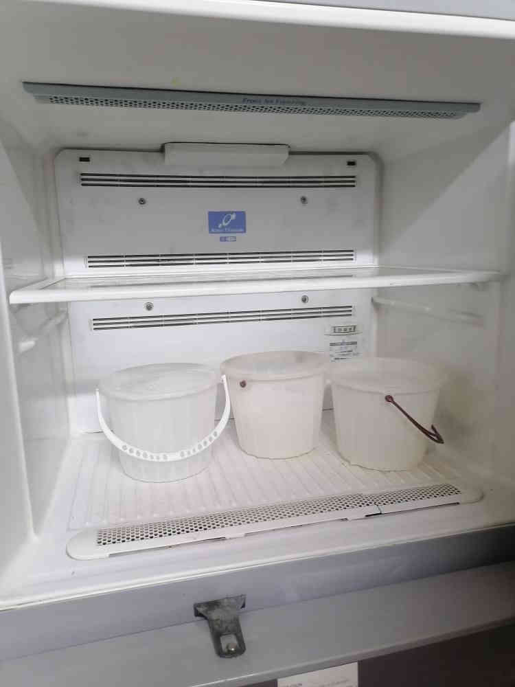 ثلاجة بخاخ اللبيع شغل سعرا ١١٠ بي مجال كركوك حي العروبه يم ملعب خومسي او وكف قديم حجم ٢٢ قدم بس مبدل ماطور مابي اي عيب شغال بل شرط ٧ايام ضمان
***********
*********** كركوك
