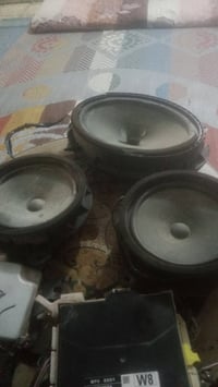 كشنات جكساره نظيف 90% نظافتهن وياهن عقل خلفي هو اكو نيكل مال باب امامي...