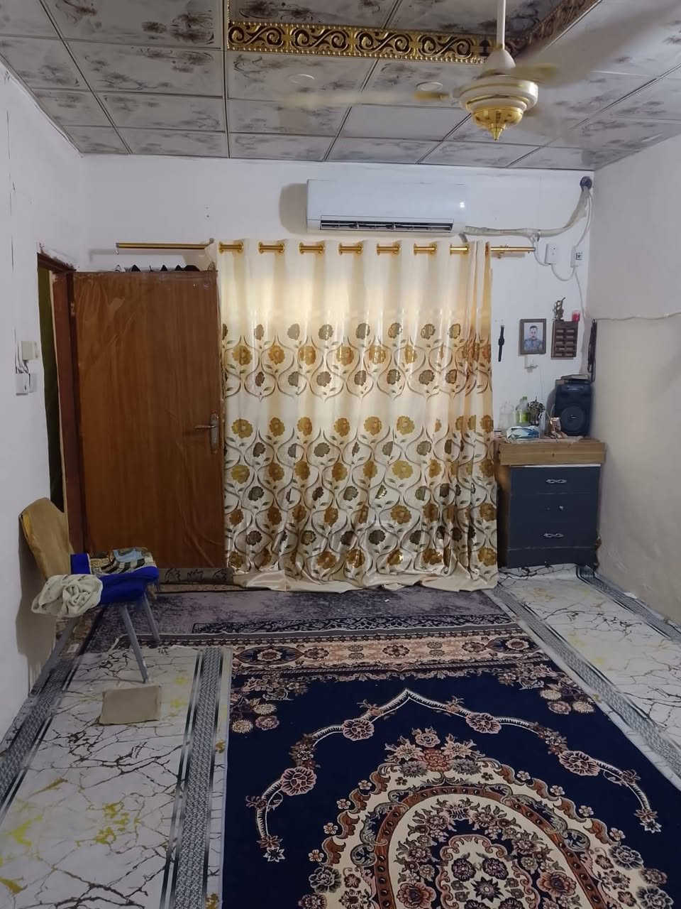 بيت للبيع مساحه 100 متر طابو صرف
حي ميسان قطاع 22 مجاور شارع بوريات 
غرفه وصاله ومطبخ وستقبال 
وصحيات داخليه وخارجيه ومكشوفات 
وفوك غرفه 
ساكن بيه مؤجر 300 الف
سعر البيع 95 مليون 

للاستفسار مكتب الخالدي للعقار
موقع المكتب حي ميسان شارع كيات قبل تقاطع شارع بوريات 
او الاتصال على الرقم التالي
***********
***********
***********
