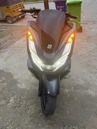 pcx جيل الرابع  سعر 21 مكاني بغداد الحريه 07750390961